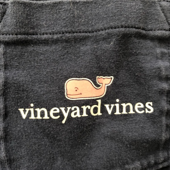 Vineyard vines long sleeve - Picture 2 of 5